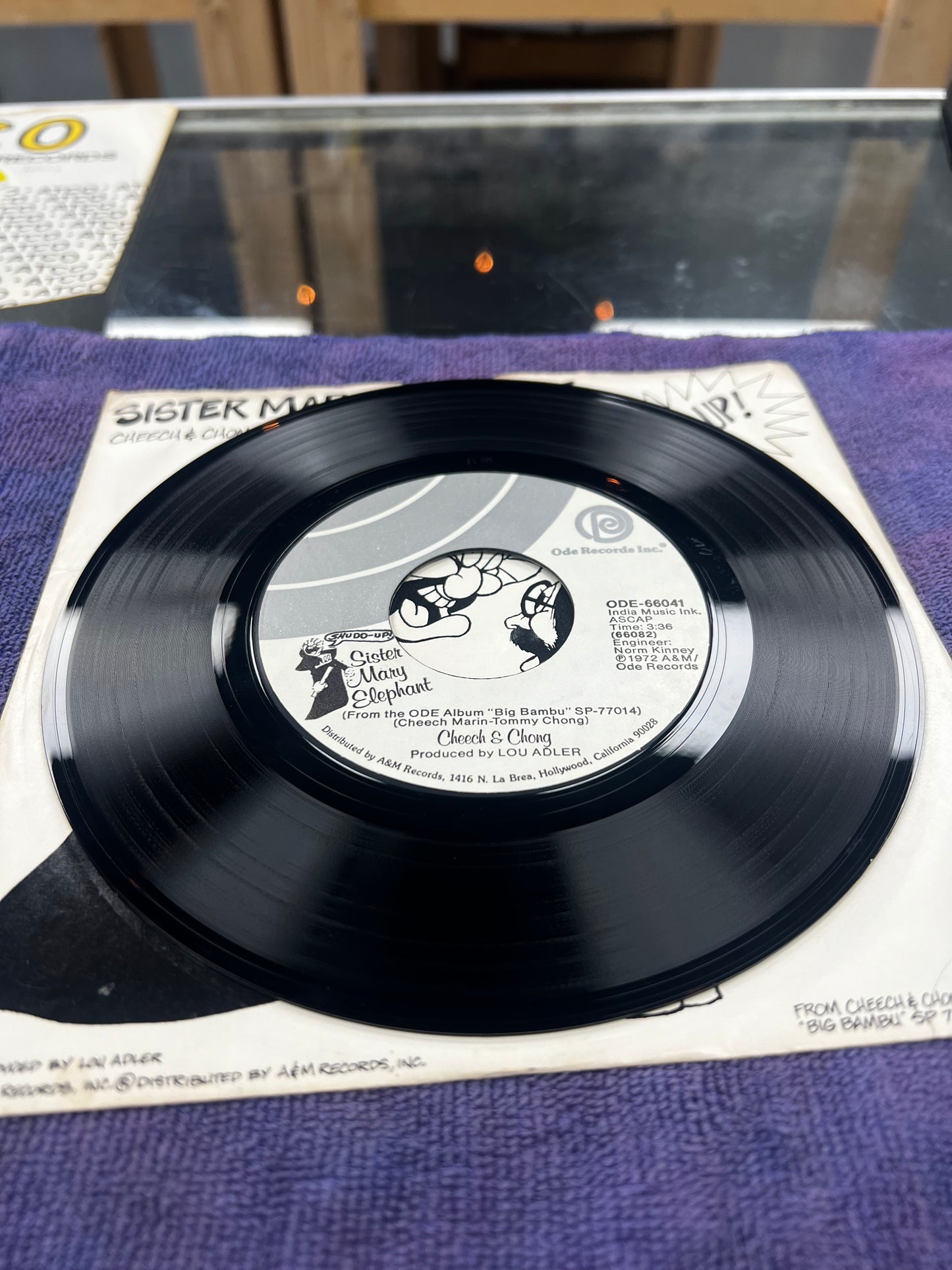 Cheech & Chong – Sister Mary Elephant 7”