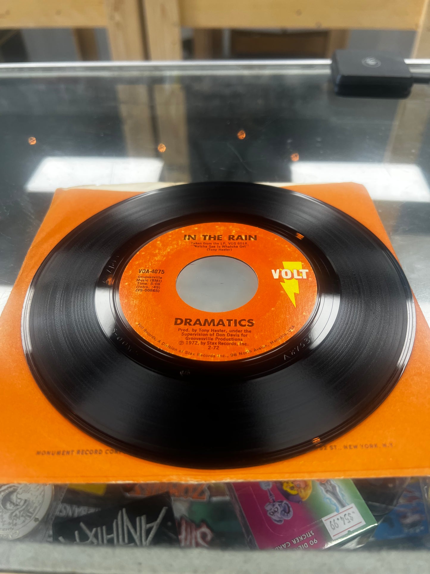 Dramatics – In The Rain / (Gimme Some) Good Soul Music 7”