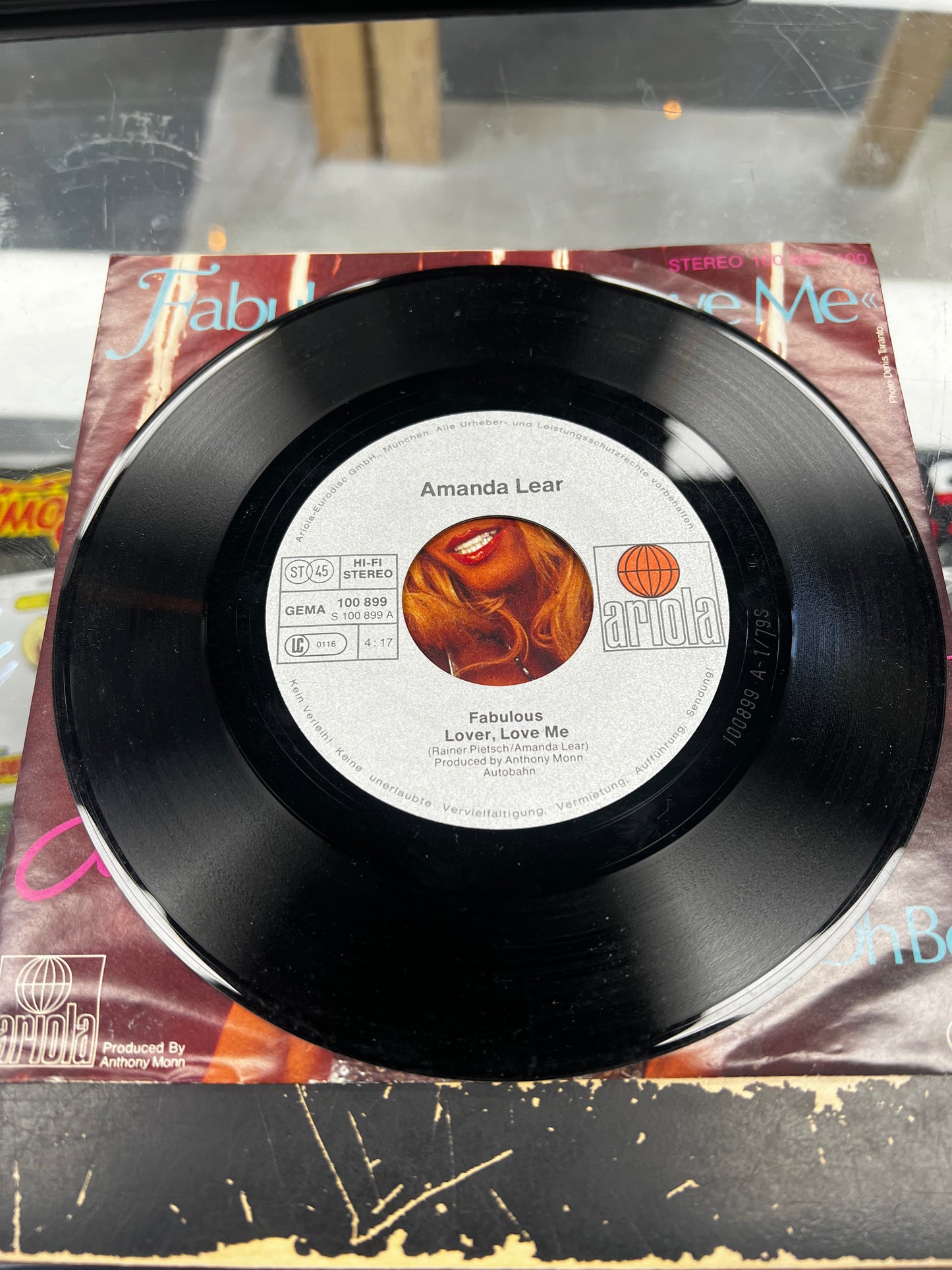 Amanda Lear – Fabulous Lover, Love Me 7”