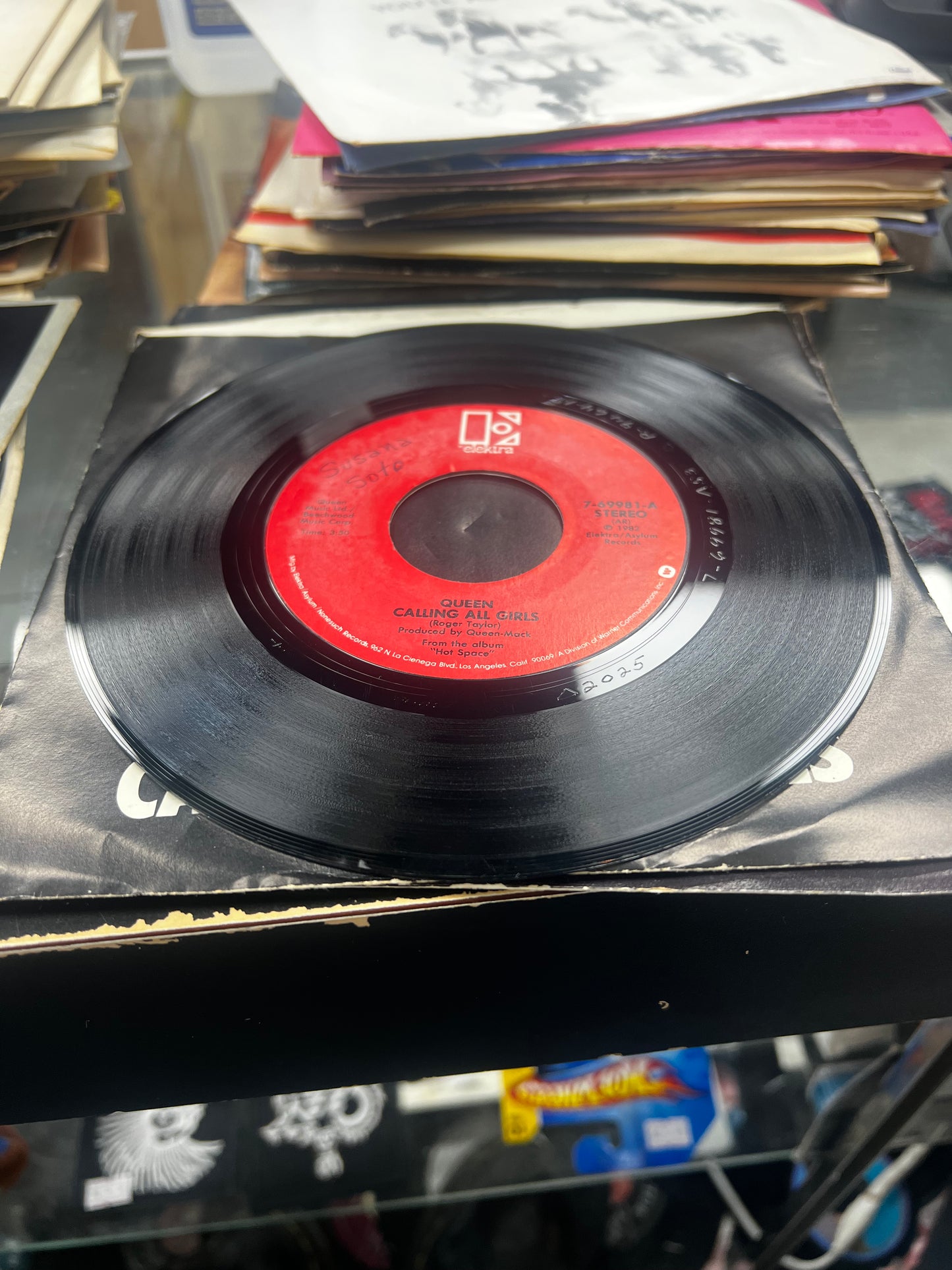 Queen – Calling All Girls 7”