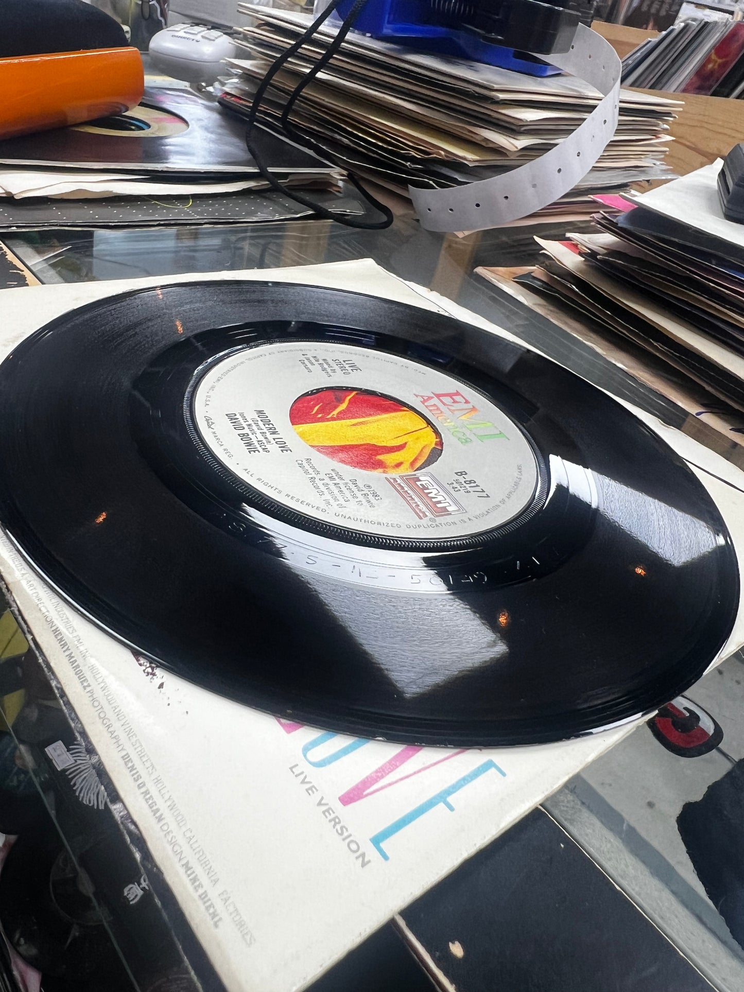 David Bowie – Modern Love 7”