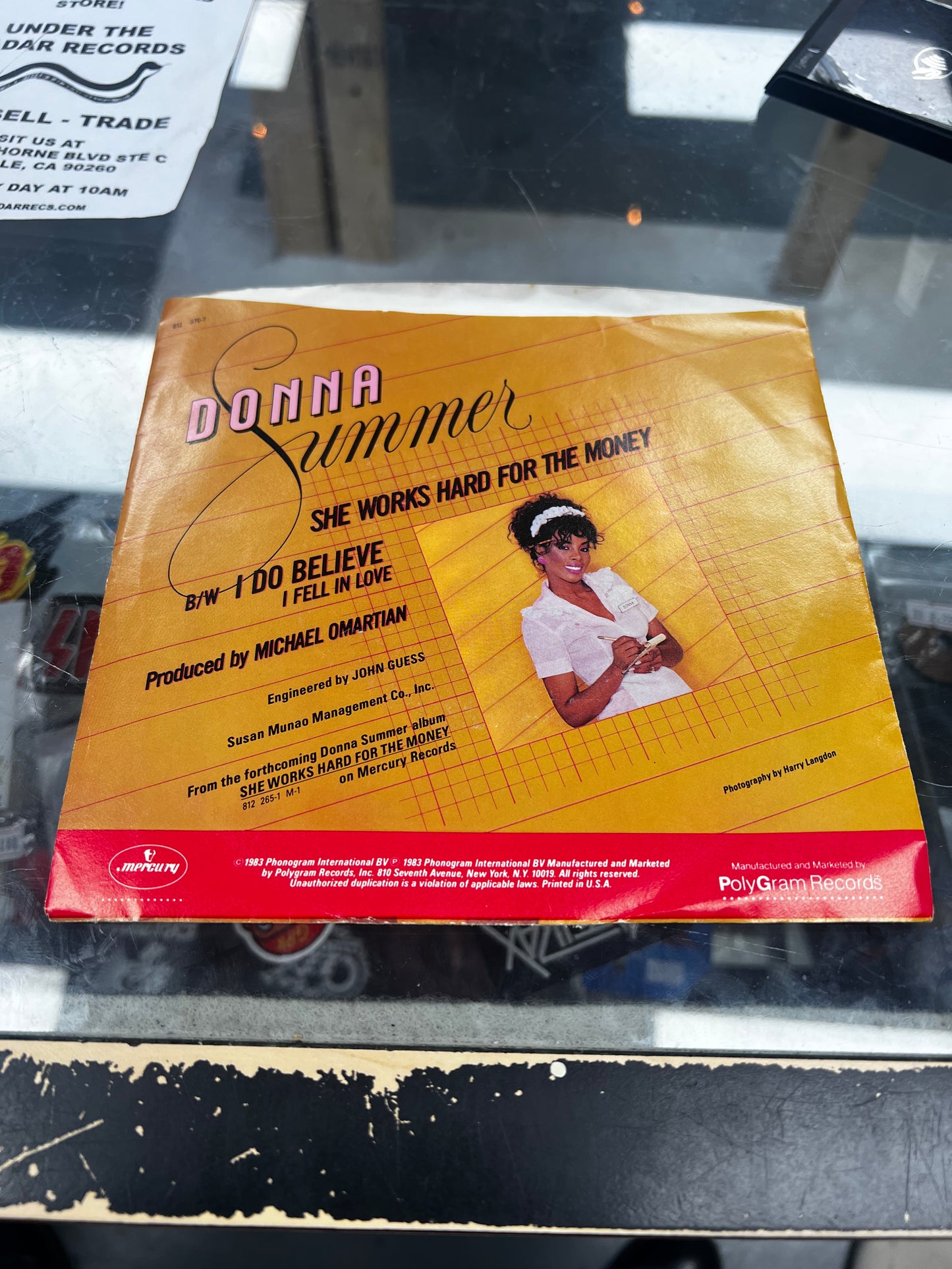 Donna Summer – She Works Hard For The Money 7”