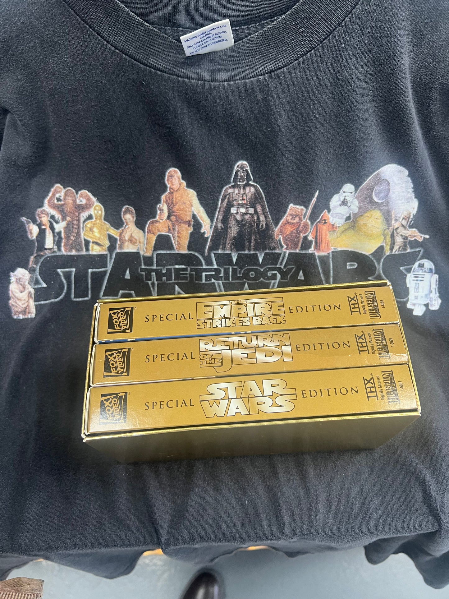 Star Wars Special Edition VHS + Shirt Bundle (1997)