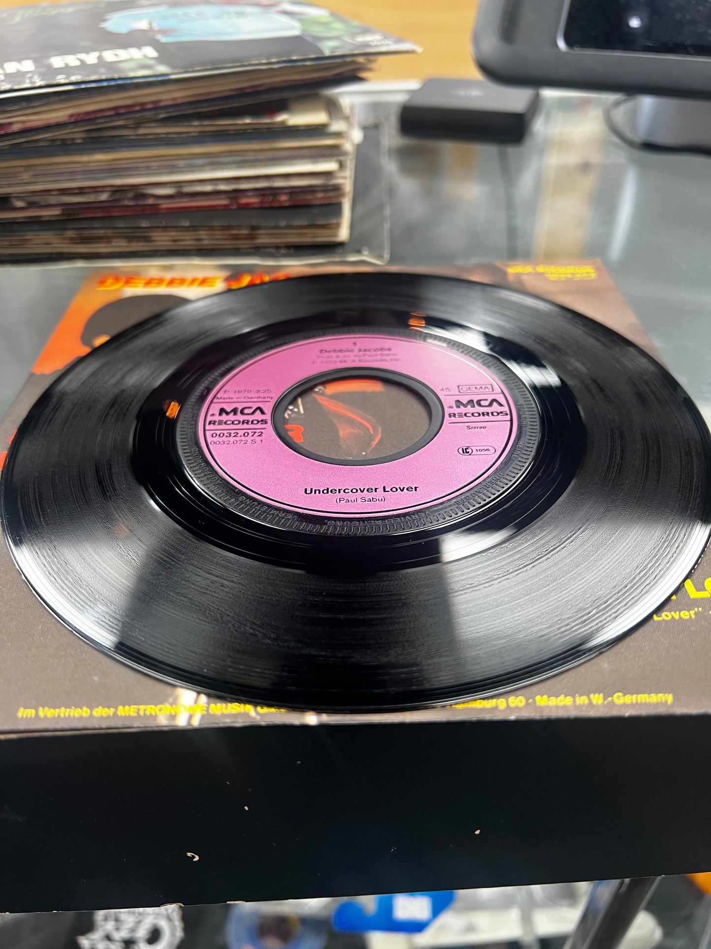 Debbie Jacobs – Undercover Lover 7”