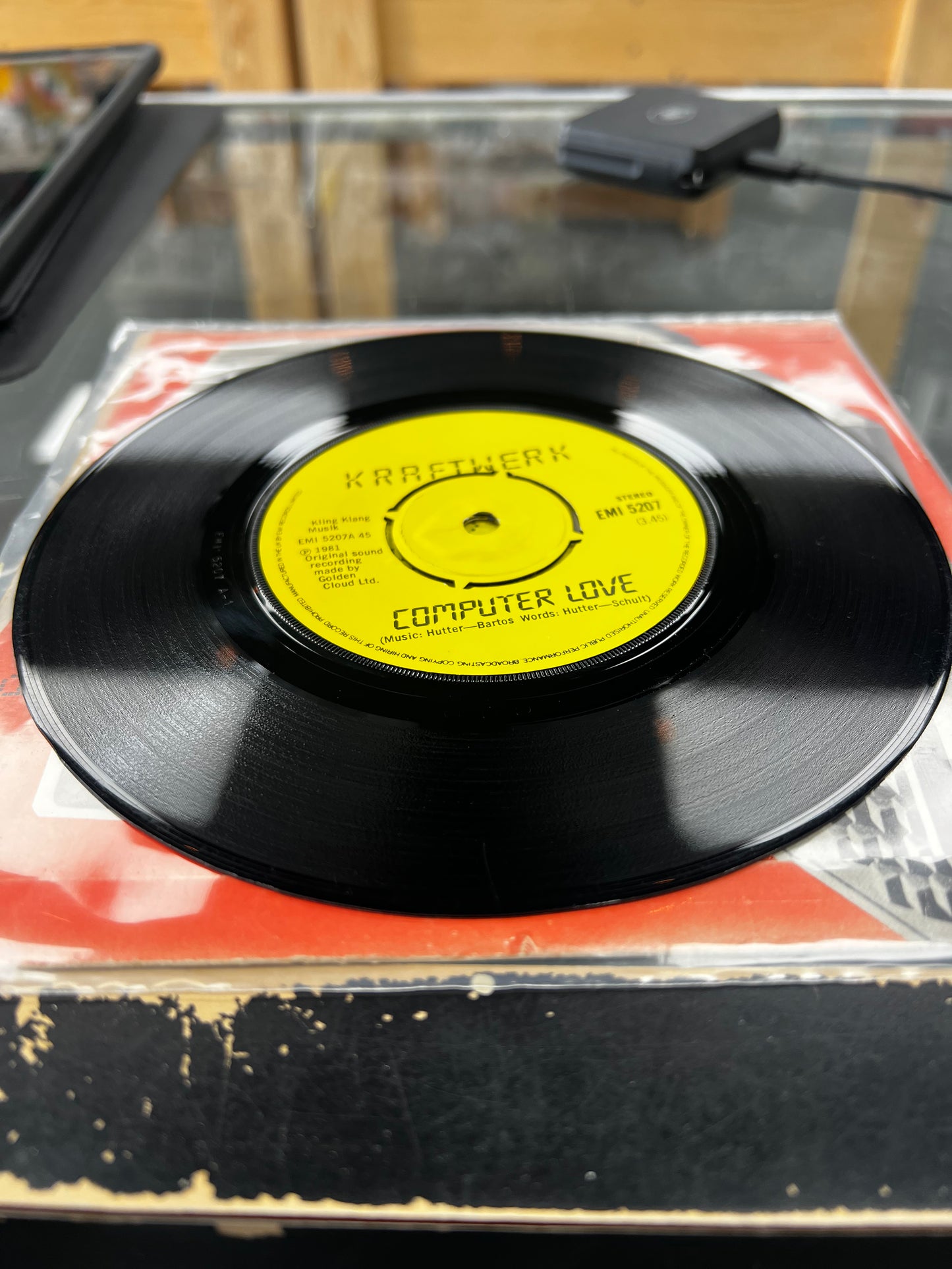 Kraftwerk ‎– The Model / Computer Love 7”