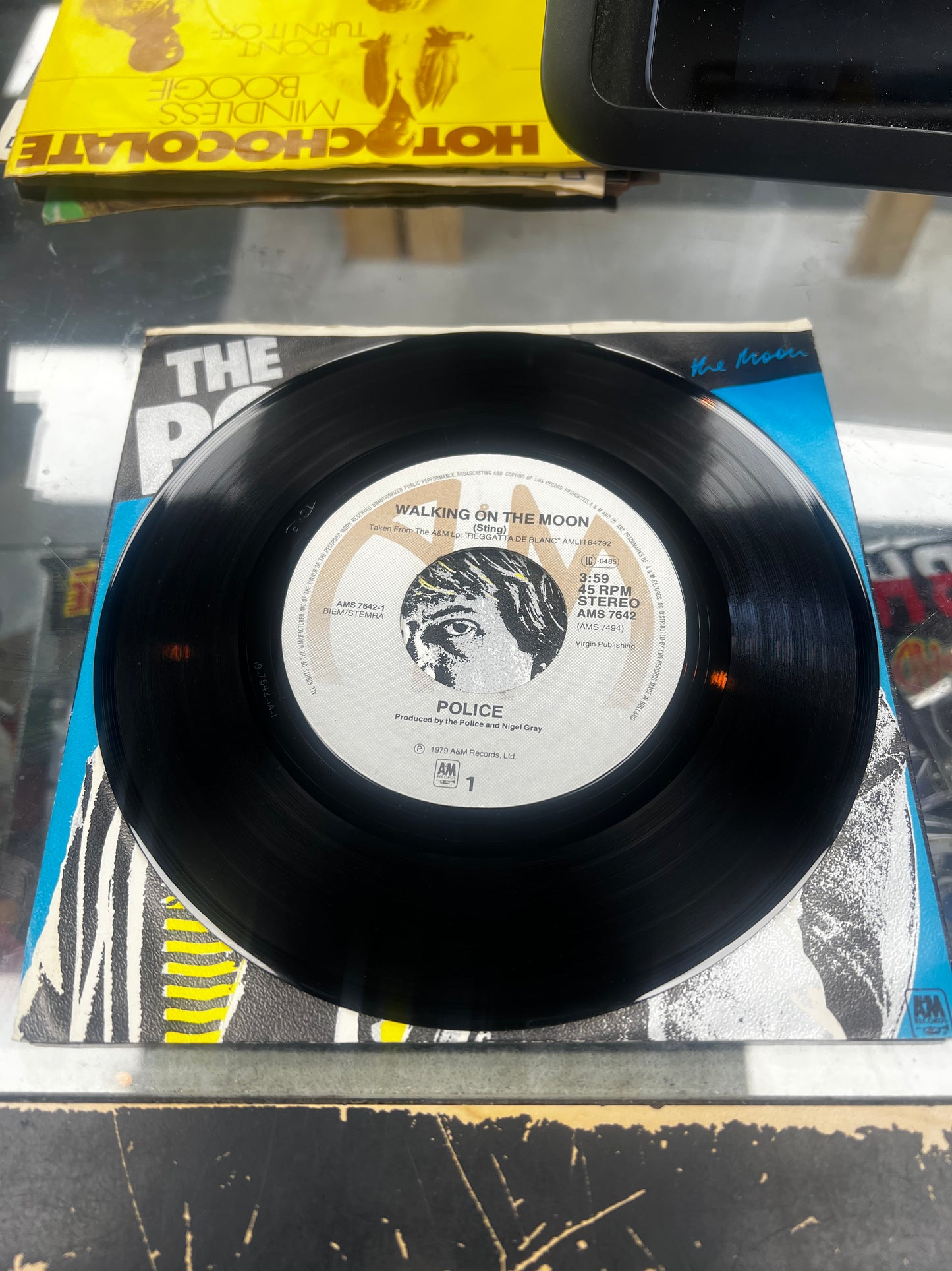 The Police ‎– Walking On The Moon 7”