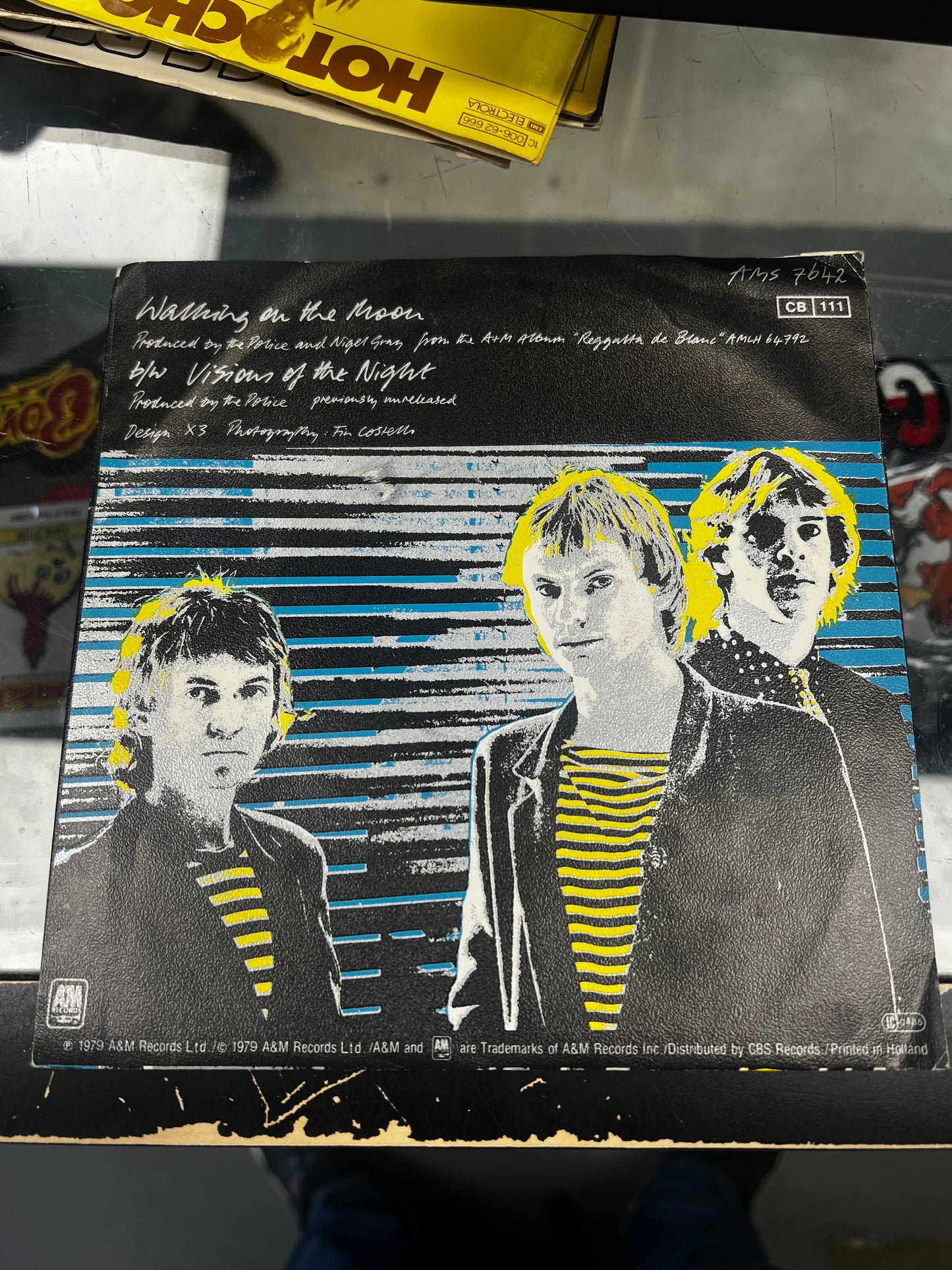 The Police ‎– Walking On The Moon 7”
